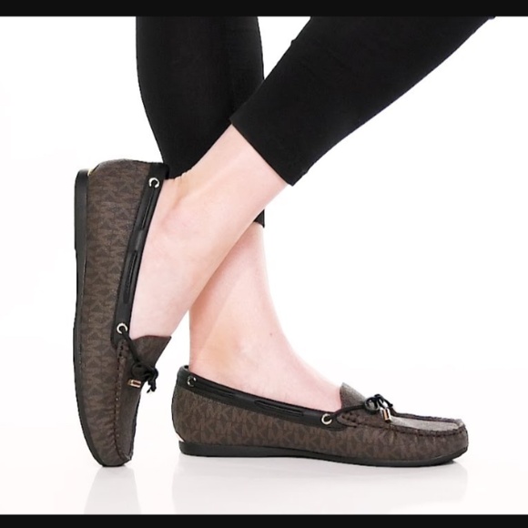 Michael Kors Sutton Signature Logo Moccasin Flat Loafers - Picture 12 of 12